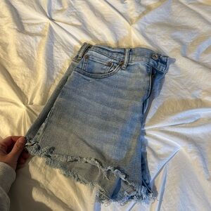 AE MOM shorts